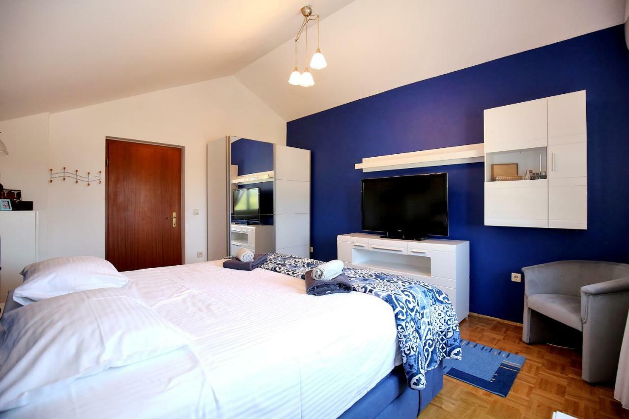 Apartment Apartman Dekorti *