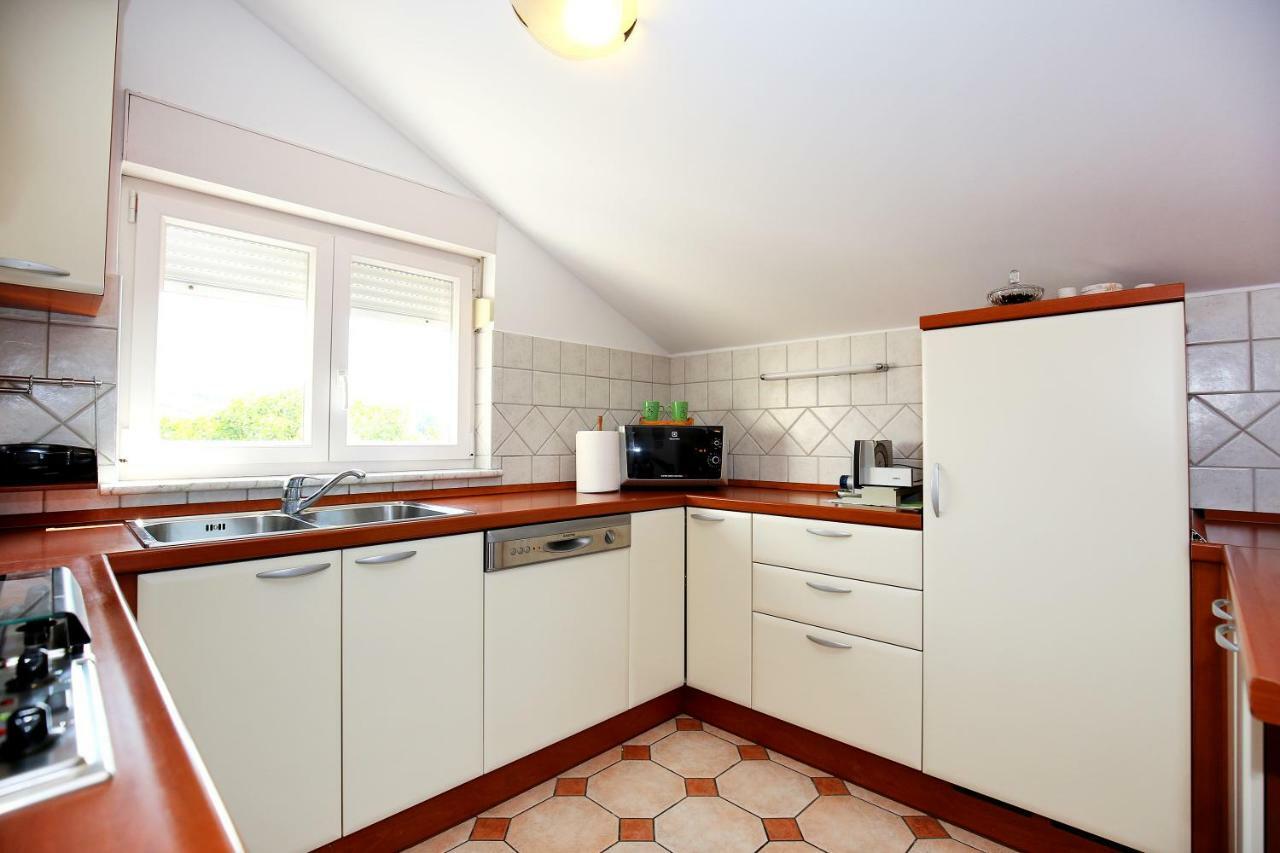 Apartment Apartman Dekorti