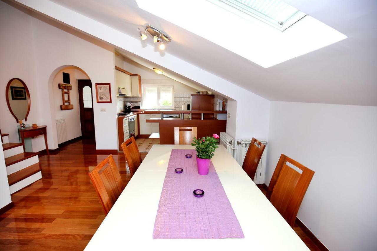 Apartman Dekorti Apartment *